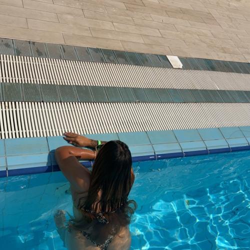 Violeta Masseuse — escort in Manama, foto 6