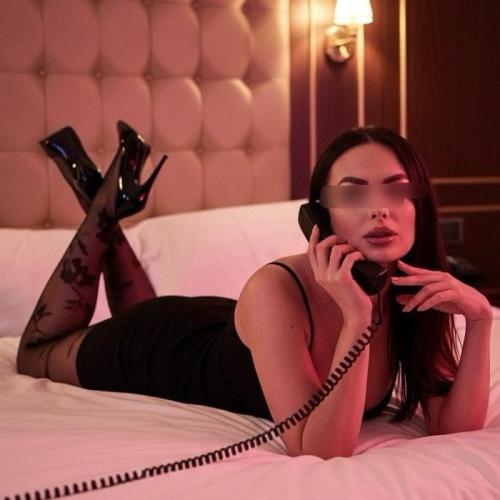 Elly — escort a Francoforte, foto 4