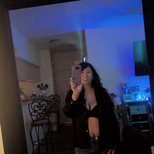 Mimi U — eskort v Roseville