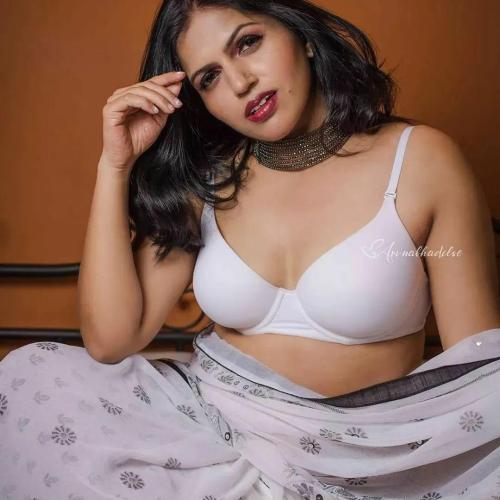 VIP Escorts In Dubai	+971524610371