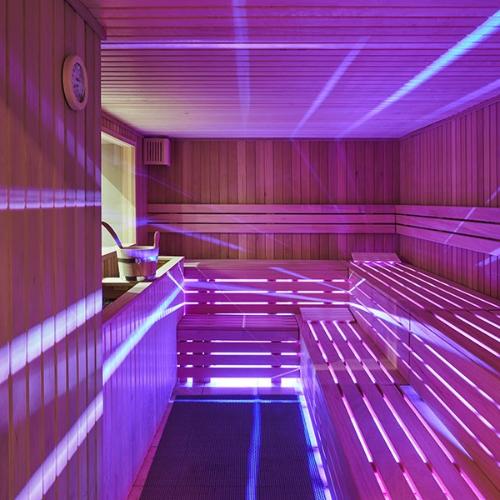 Club Palace — Root şehrinde erotik mekan