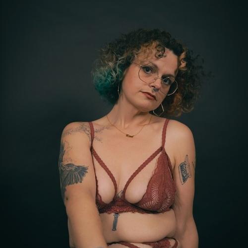 Nonkennedy — Escort in Detroit