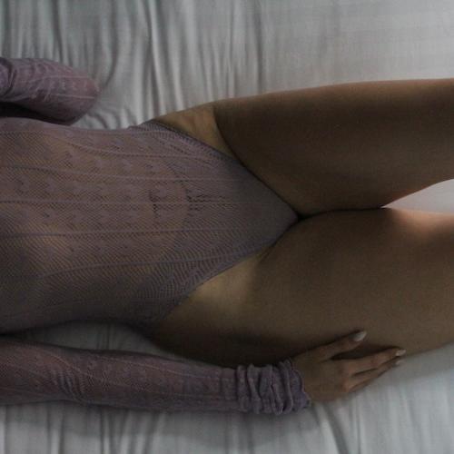Sofia Ten — مرافقة في إنلاند إمبير