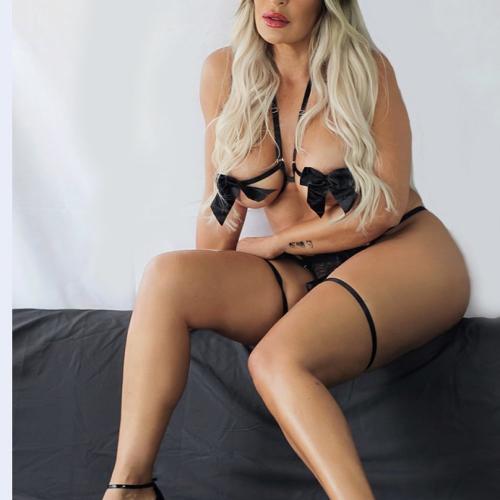 Laura — eskort v Sierre