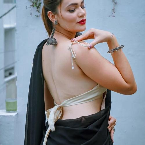 Indian Escorts in Dubai 	+971562467074