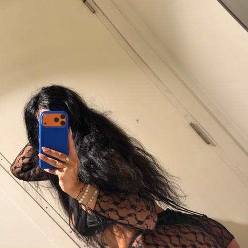 Aleyna — escort in Tbilisi