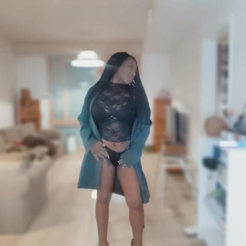 Teressa — مرافقة في إسبو