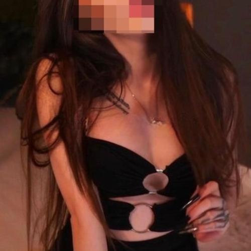 Yasmin — συνοδός στην πόλη Βουκουρέστι