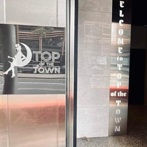 Top Of The Town — ερωτικός χώρος στην πόλη Μελβούρνη