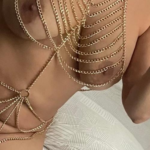 Jasmine R — συνοδός στην πόλη Σακραμέντο