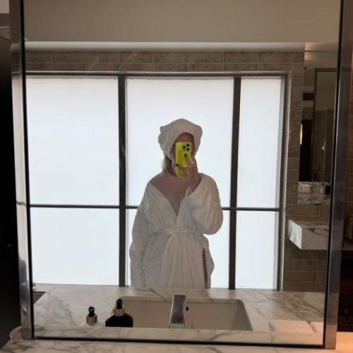 Olive — escortă în Zug