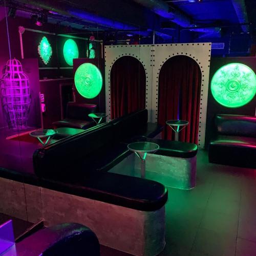 Pub Triángulo — erotic venue in Madrid