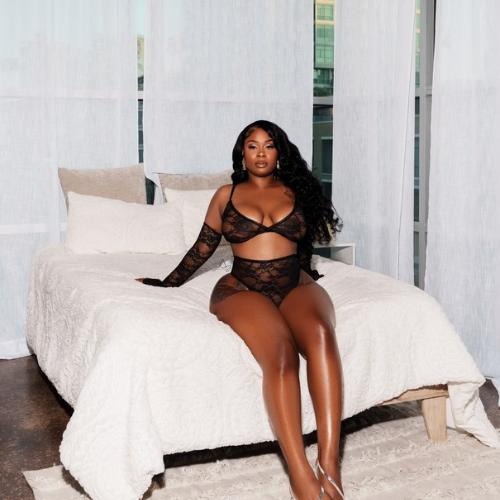 Kokosweets — escort in Louisville