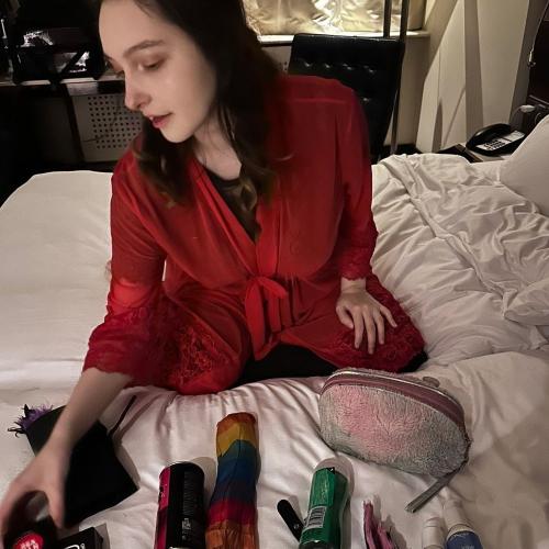 Madam Lira — escortă în Rīga