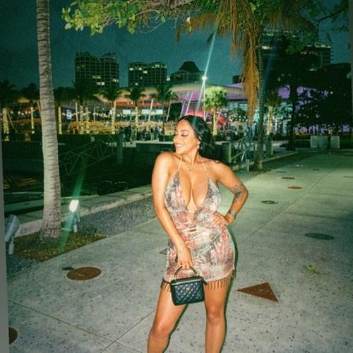 Meagandaniels — eskort v meste Miami