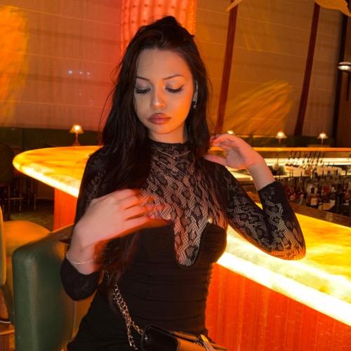 Bella — escort in Boekarest