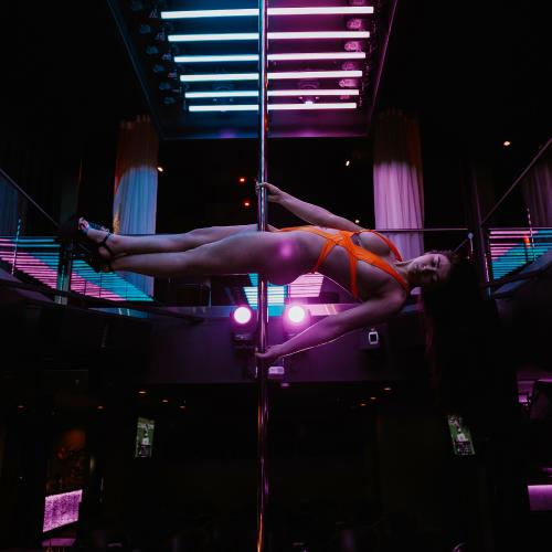 Cloakroom — erotisk utested i Washington D.C., bilde 6
