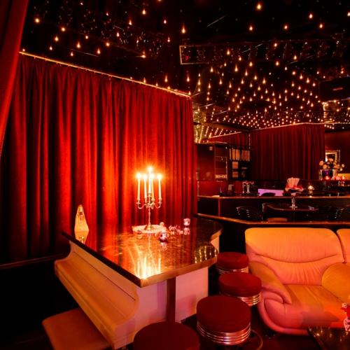 Beverly Bar & Nightclub — erotický podnik v Brémy